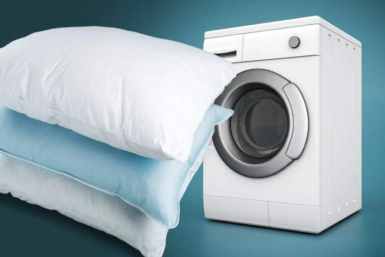 Come lavare i cuscini in lavatrice: ecco il rimedio che nessuno conosceva