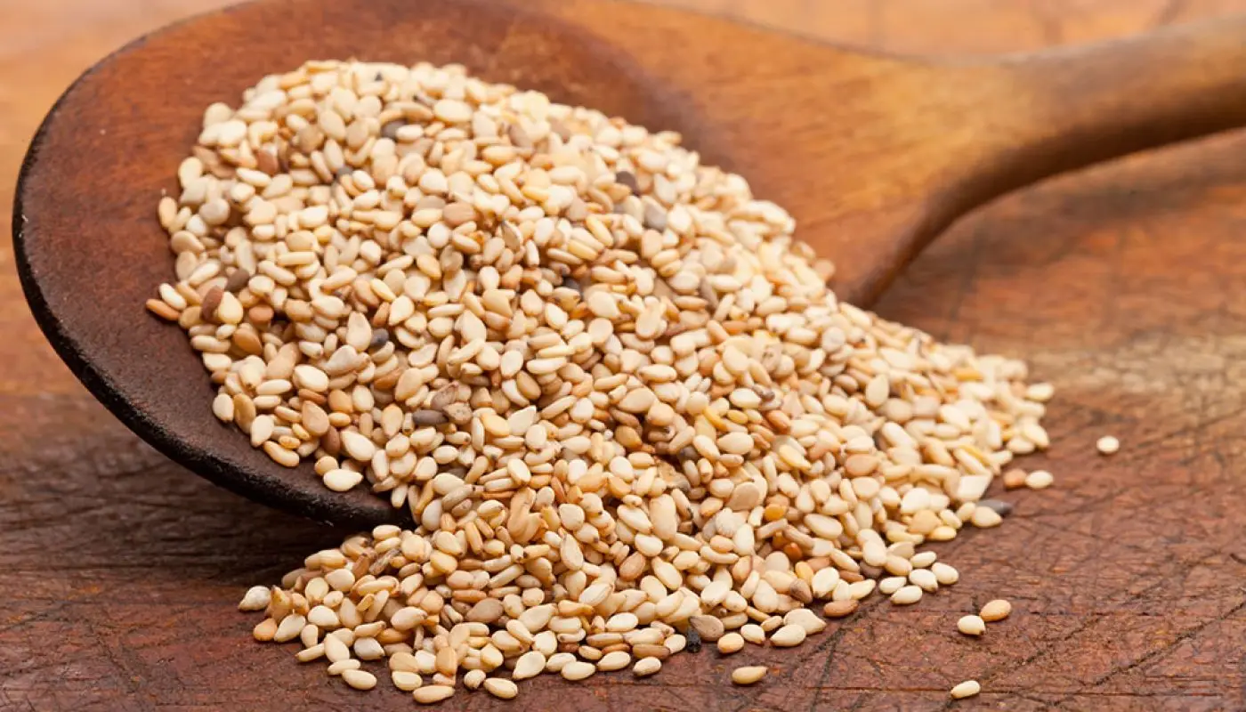 La pianta di sesamo: ecco perché dovresti coltivarla anche sul tuo balcone