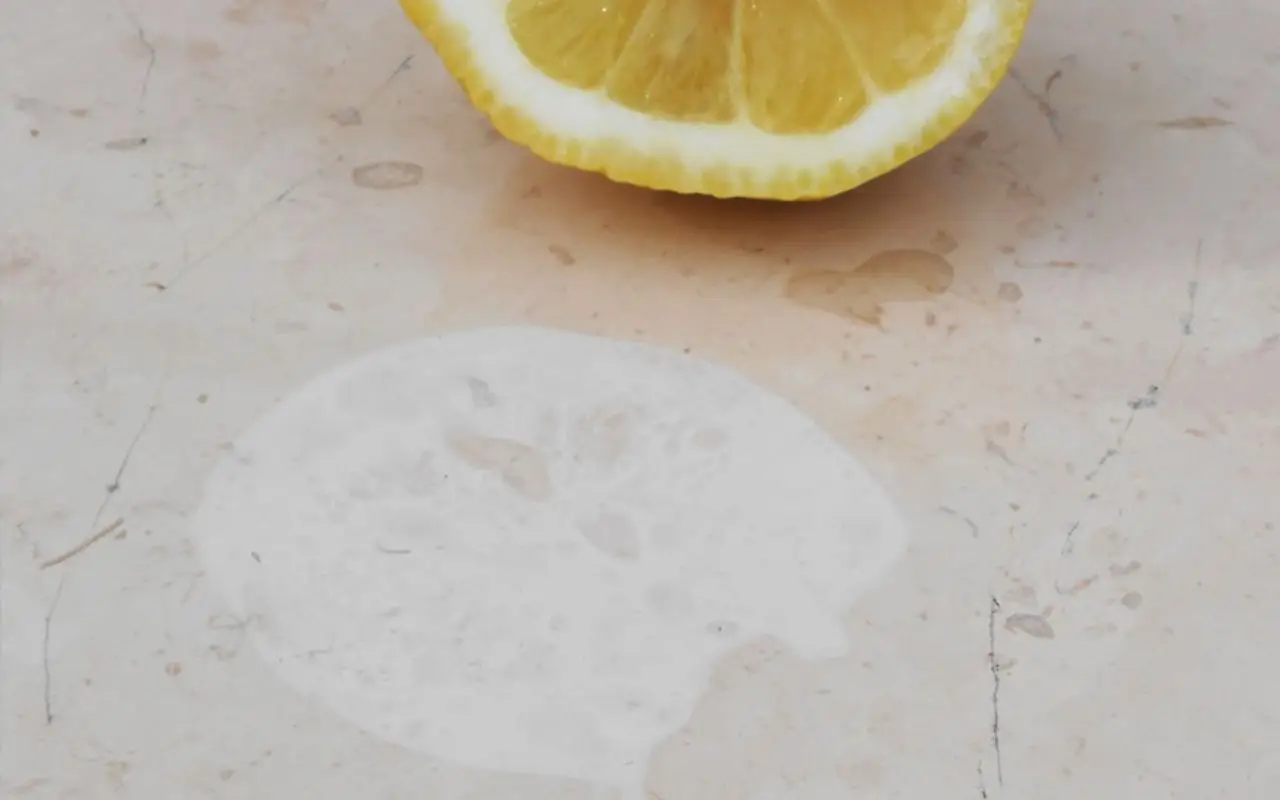 Come pulire il marmo con il limone: il trucco della nonna