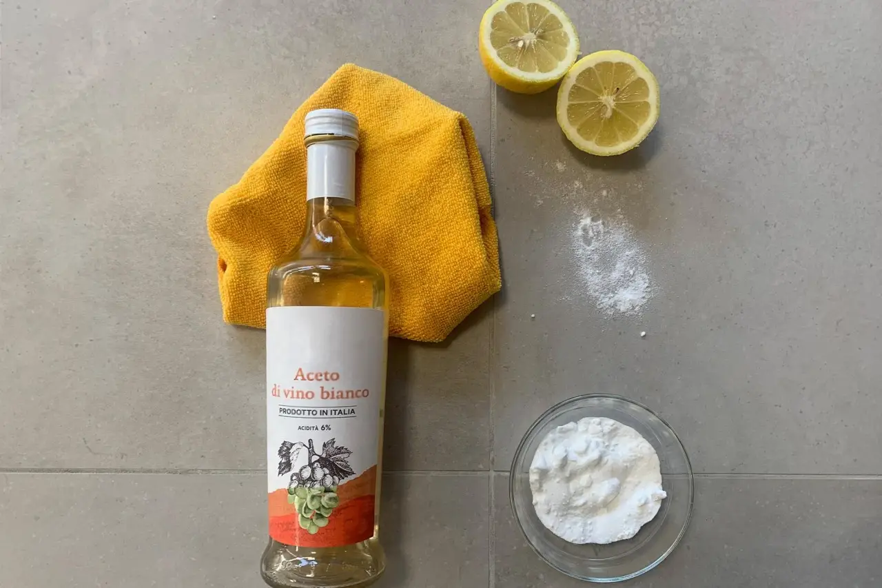 Non usare l’aceto sul marmo: ecco cosa succede dopo poche applicazioni